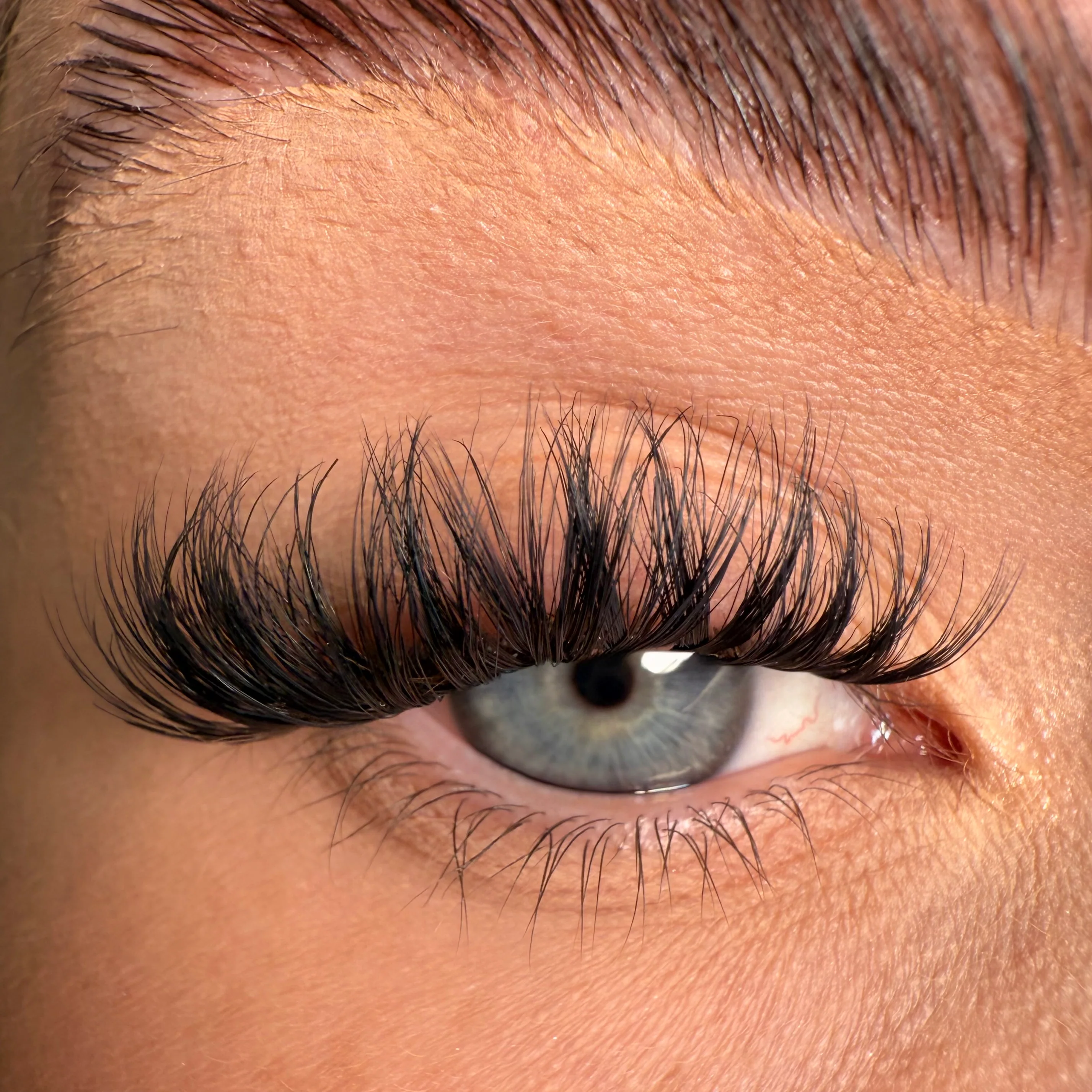 S.T.F.U. Super Pre-Glued Party Lashes + Tweezer Duo - Image 4